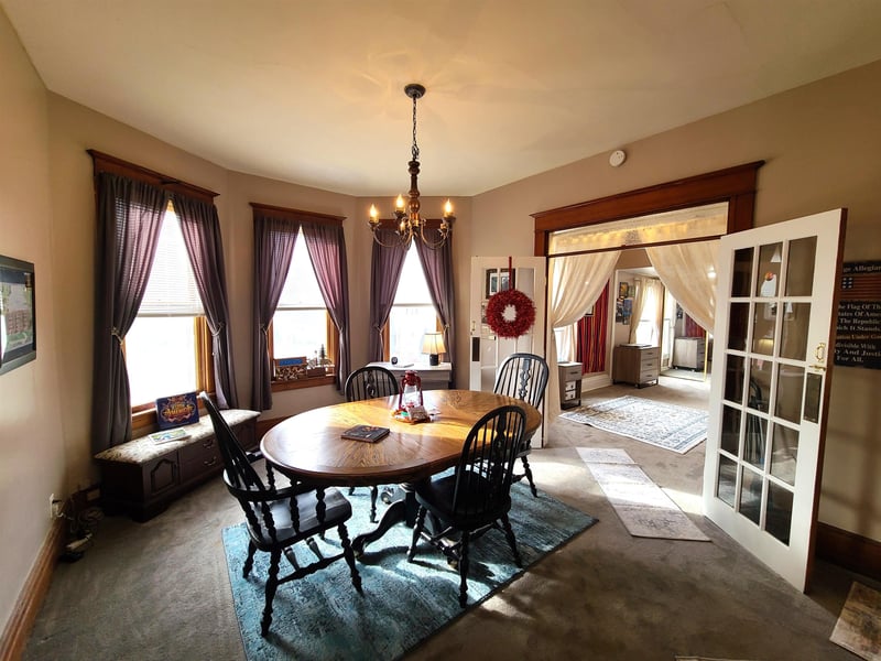 321 N Lincoln St, Marquette, KS 67464