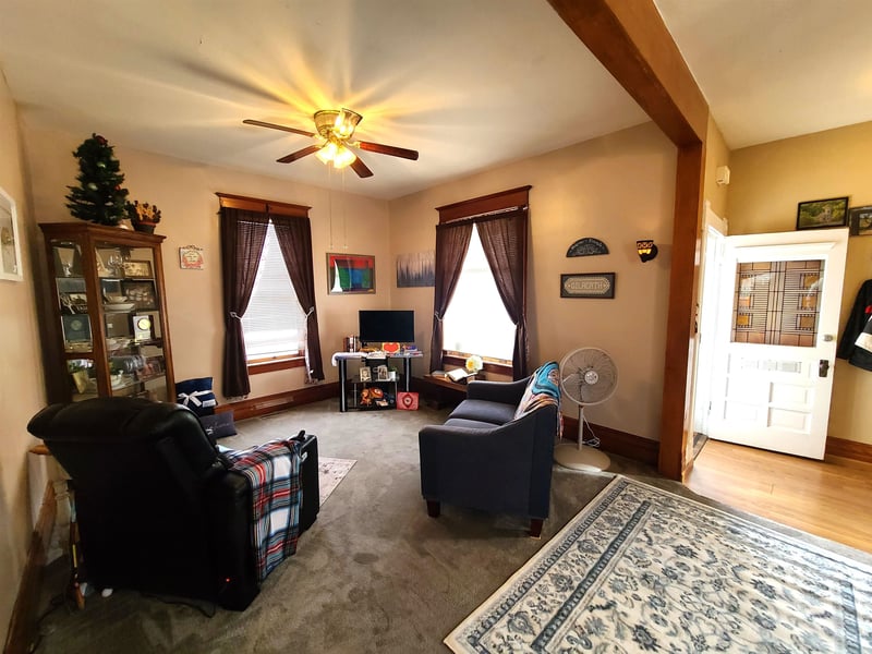 321 N Lincoln St, Marquette, KS 67464