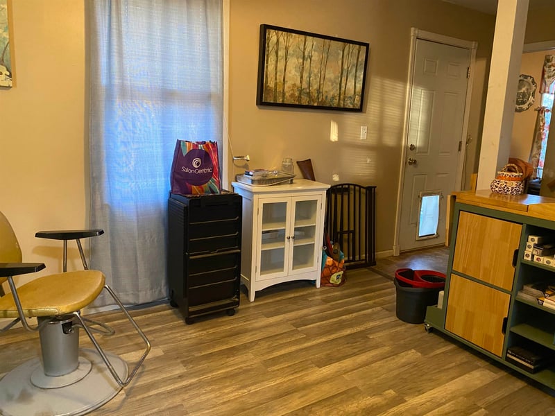 321 Hawkes St, Gypsum, KS 67448