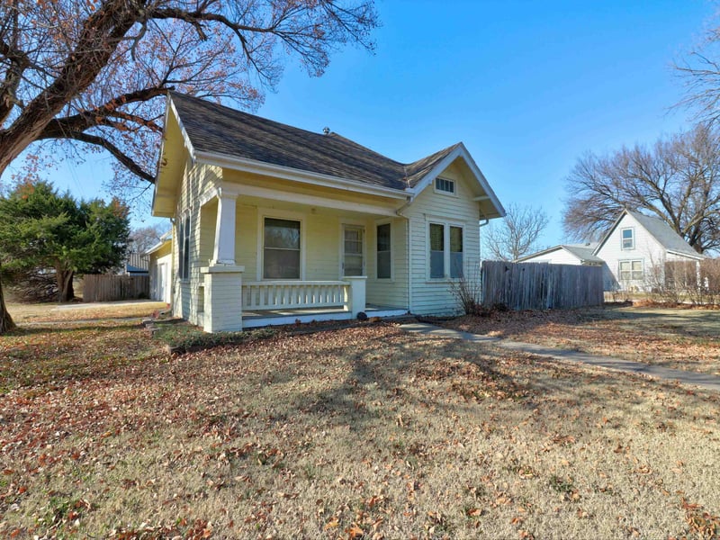 203 N Buller St, Goessel, KS 67053