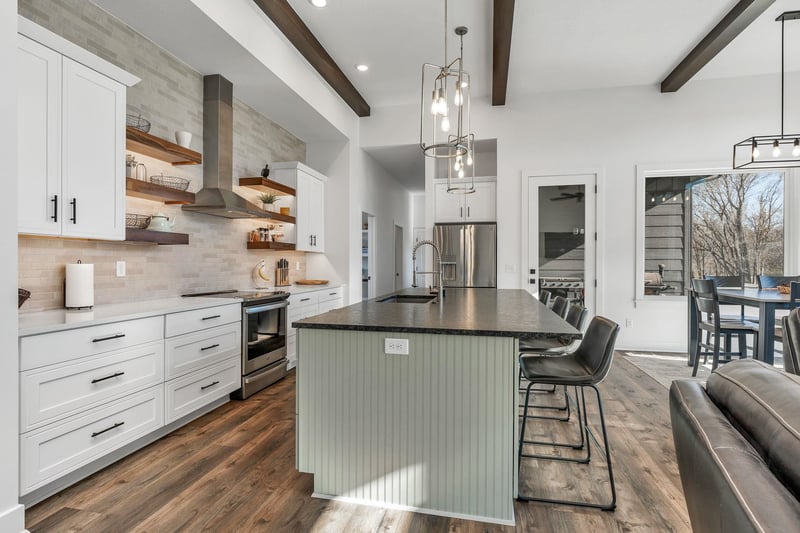107 E River Birch, Haysville, KS 67060
