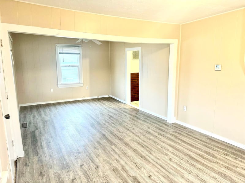 109 S 2nd, Towanda, KS 67144