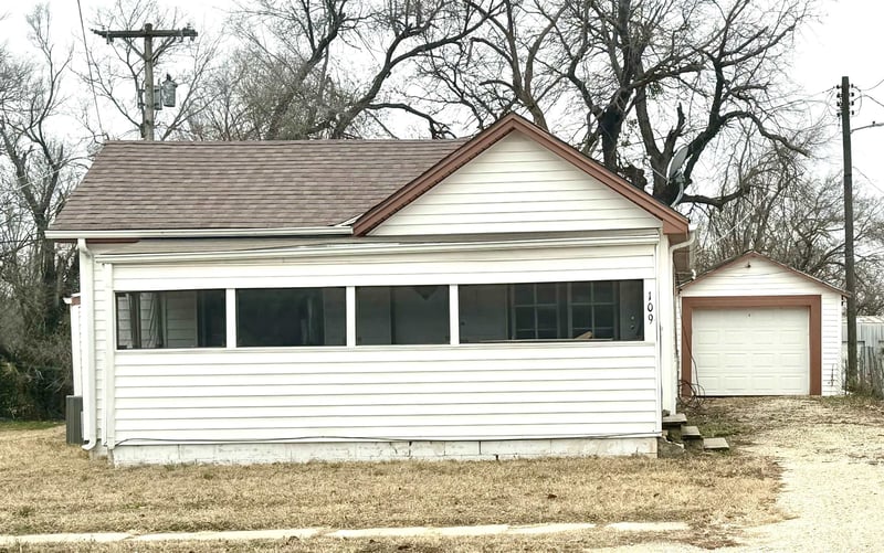 109 S 2nd, Towanda, KS 67144