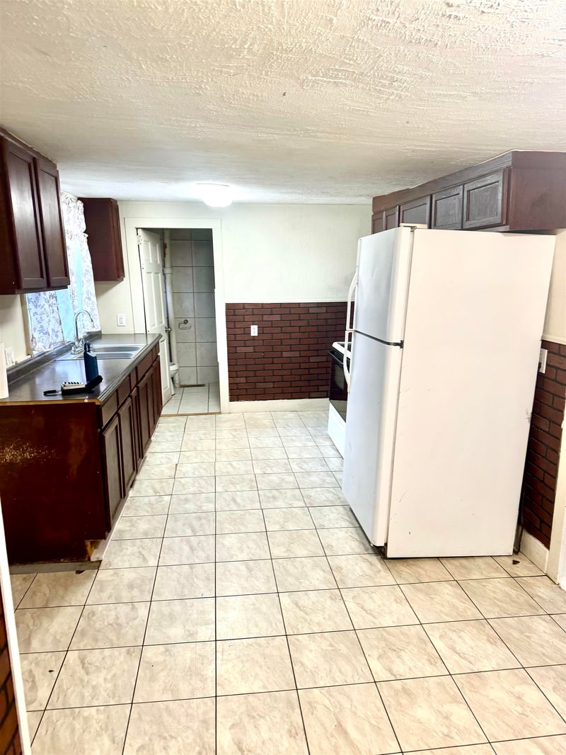 109 S 2nd, Towanda, KS 67144