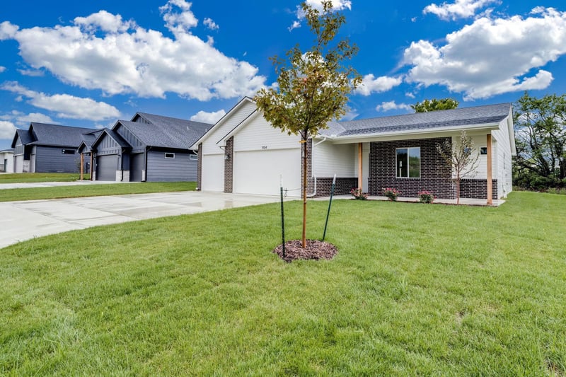 9104 33rd Cir S, Wichita, KS 67210
