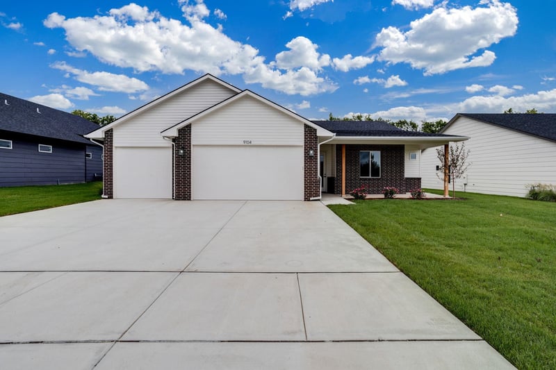 9104 33rd Cir S, Wichita, KS 67210