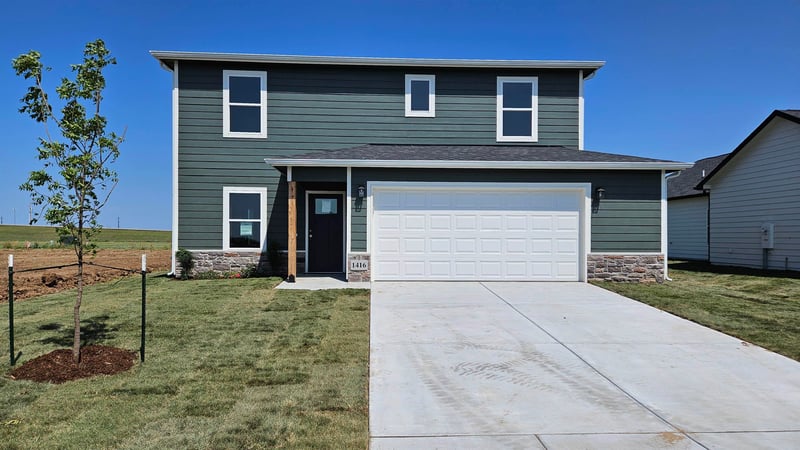 1416 Sedgwick St, Garden Plain, KS 67050