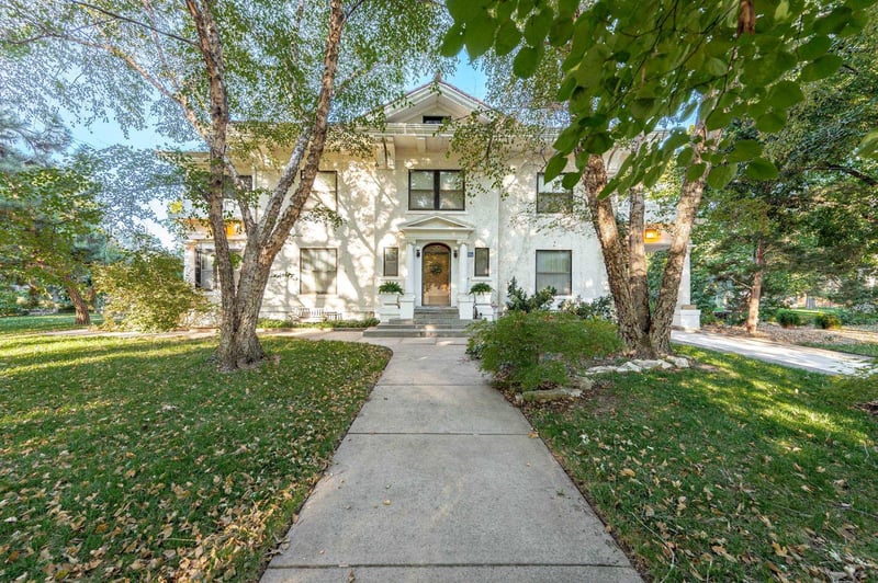 1817 N Wellington Pl, Wichita, KS 67203