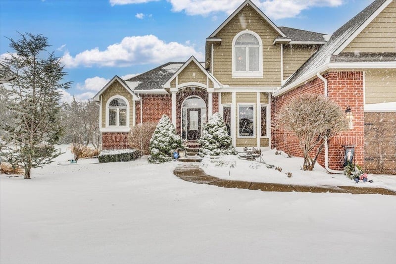 415 Homestead Ct, Colwich, KS 67030