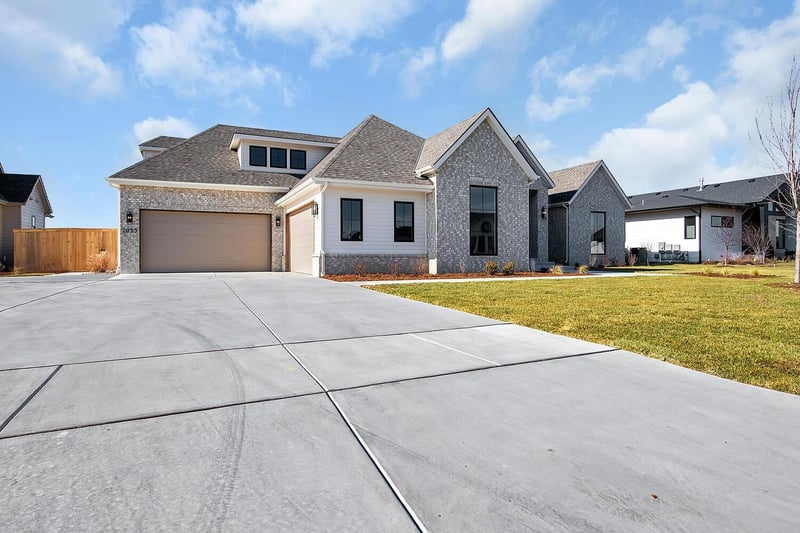 2033 N 159th Ct E, Wichita, KS 67230