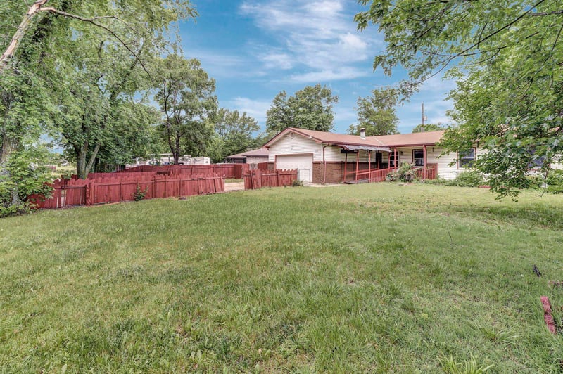 12 N Park Rd, Rose Hill, KS 67133