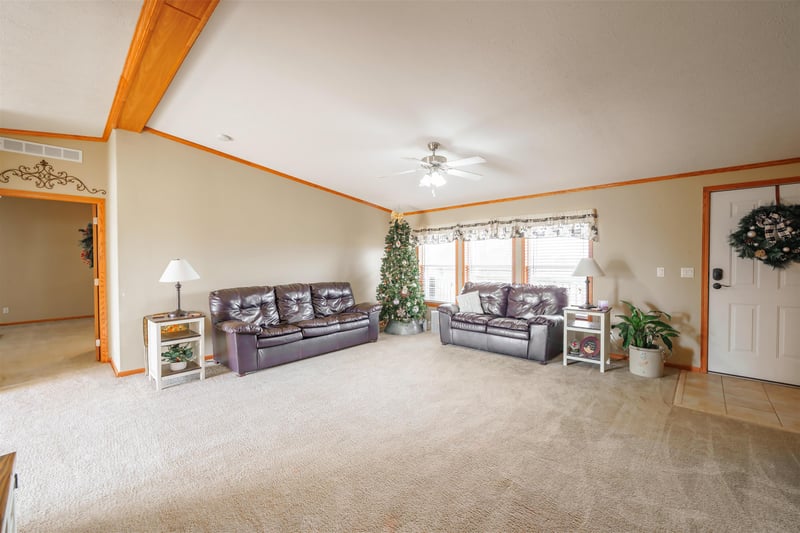1606 10th Ave, Mcpherson, KS 67460