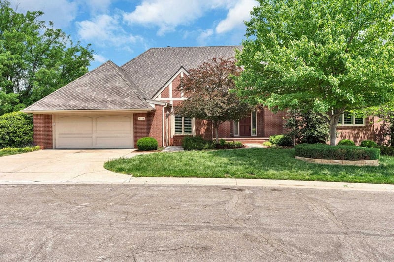 9214 E Killarney, Wichita, KS 67206