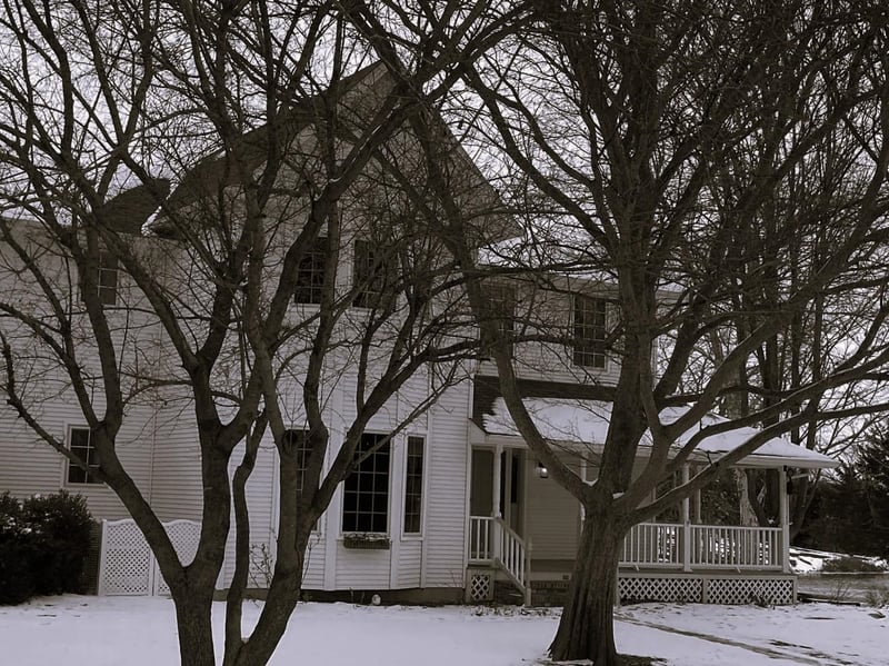 504 N Rock Rd, Newton, KS 67114