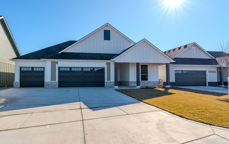 4542 Sandkey St, Wichita, KS 67204