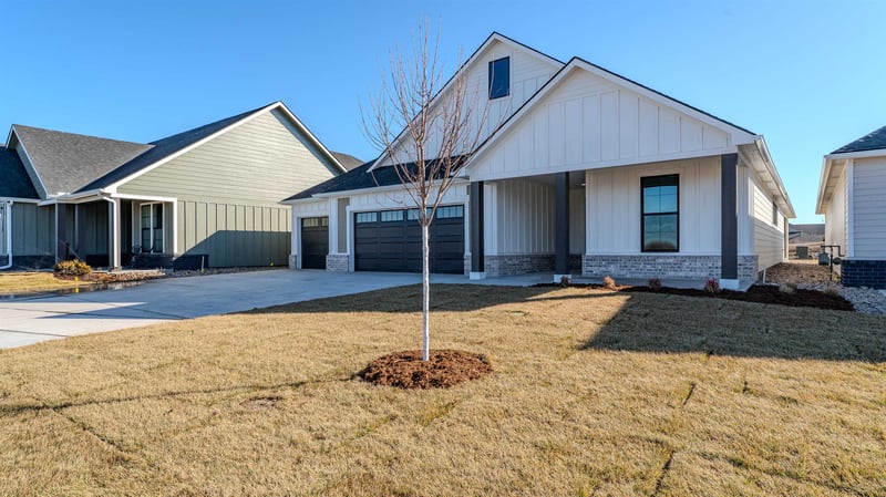 4542 Sandkey St, Wichita, KS 67204