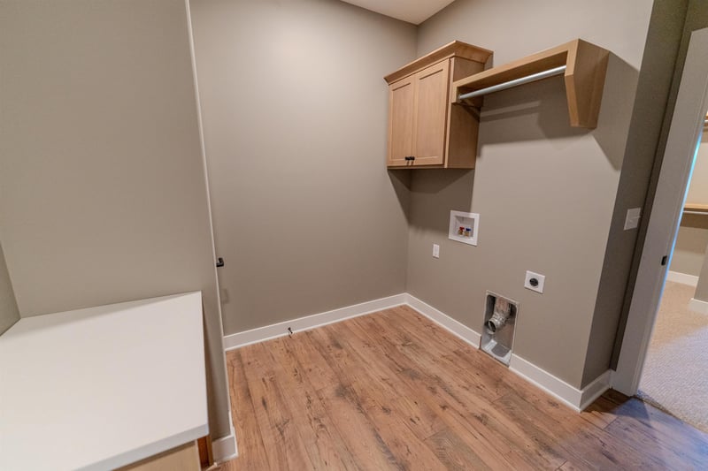 4542 Sandkey St, Wichita, KS 67204