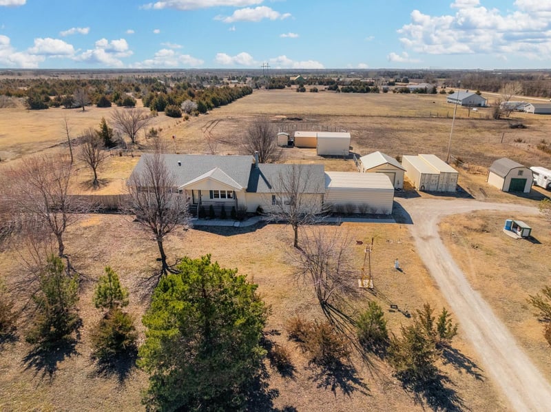 12901 E 53rd St N, Wichita, KS 67228