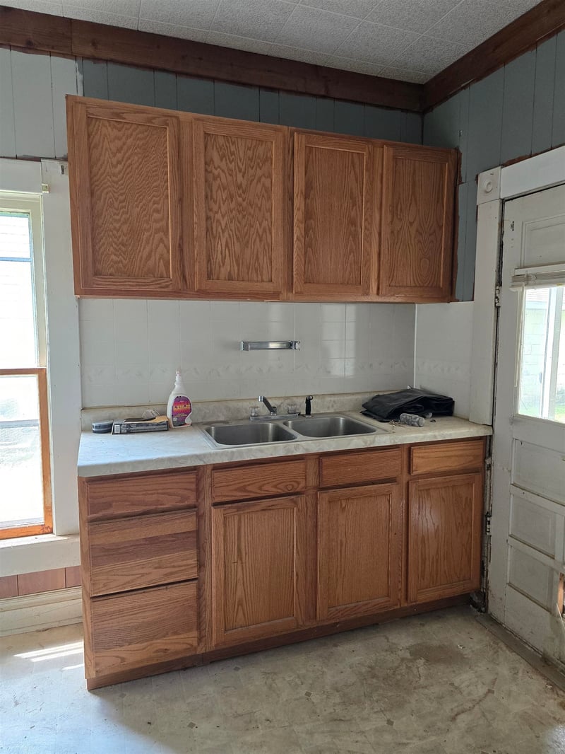 2424 N St, Belleville, KS 66935