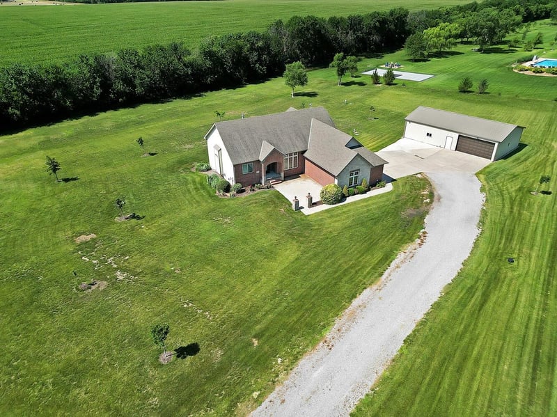 15751 E Evening Shade Ct, Benton, KS 67017