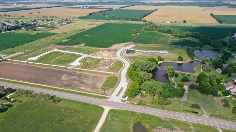 611 Glen Creek Ct, Newton, KS 67114