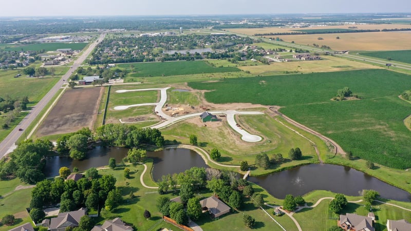 611 Glen Creek Ct, Newton, KS 67114