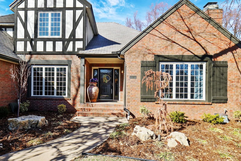 8810 E Clubside Cir, Wichita, KS 67206