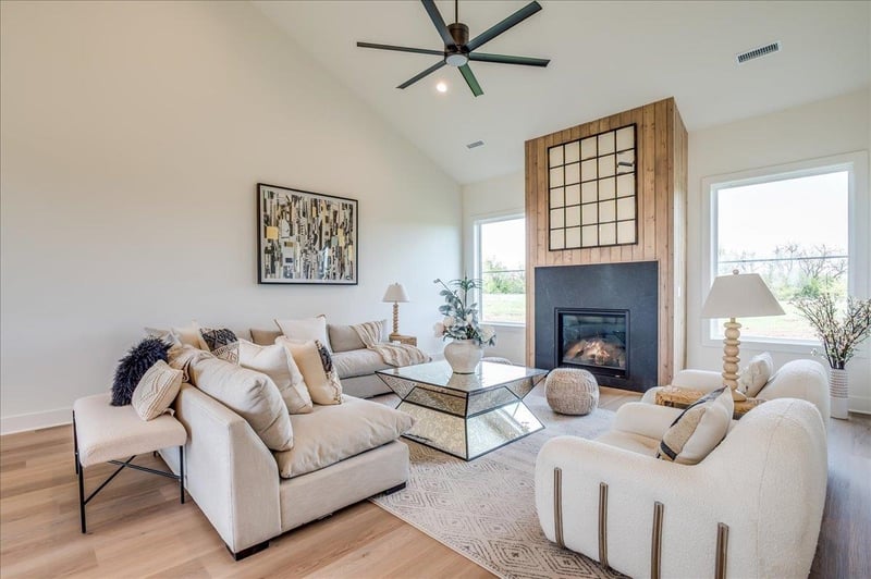 2440 E Cedar Hill Ct, Valley Center, KS 67147