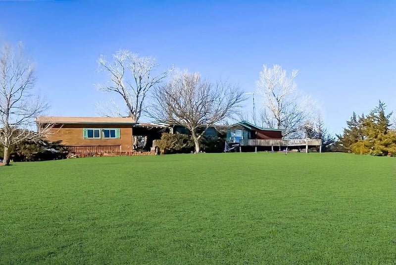9 NW Indian, Medicine Lodge, KS 67104