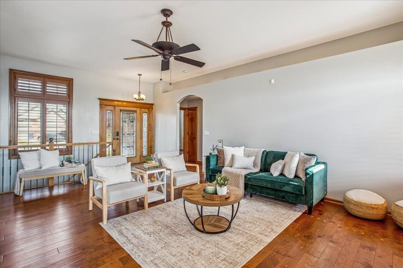 1639 E Bearhill Rd, Park City, KS 67147