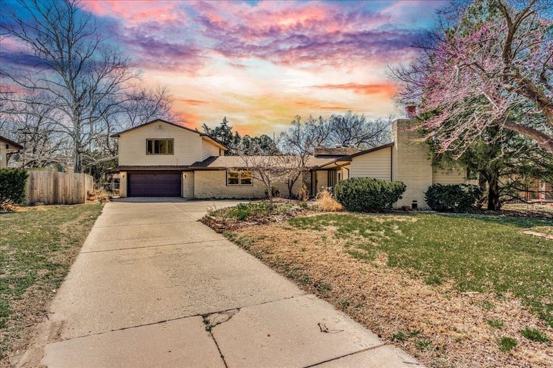 3333 E Bellaire, Wichita, KS 67211