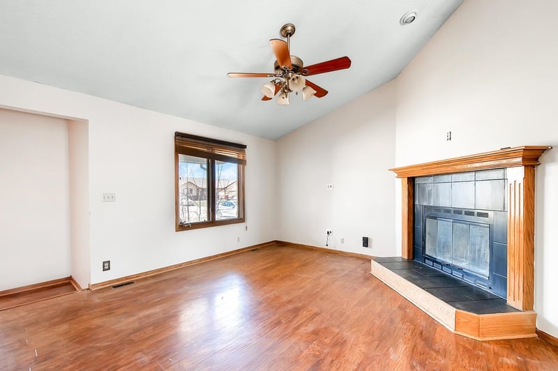 1130 N Burrows, Belle Plaine, KS 67013
