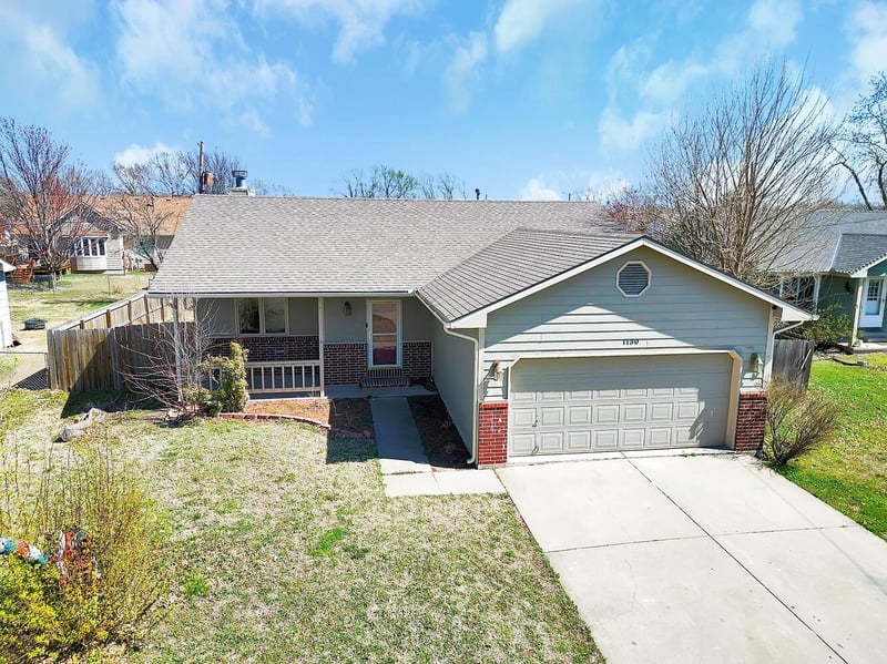 1130 N Burrows, Belle Plaine, KS 67013