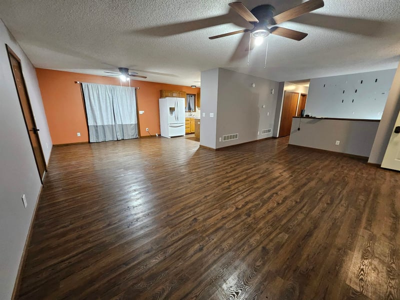 310 N Poplar St, Solomon, KS 67480