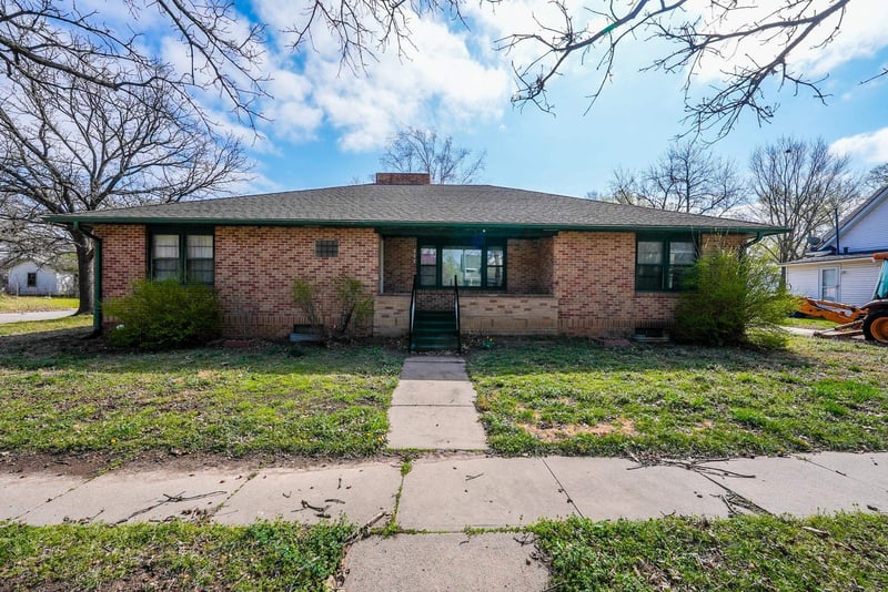 222 N Sturges Ave, Potwin, KS 67123