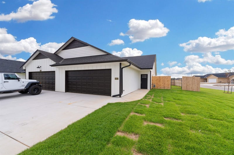 3507 W 45th St S #3509 45th,3513-15 W 45,3519-21 W 45,3612-14 Angel,, Wichita, KS 67217