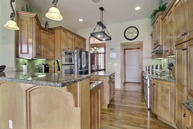 1631 E Bearhill, Park City, KS 67147