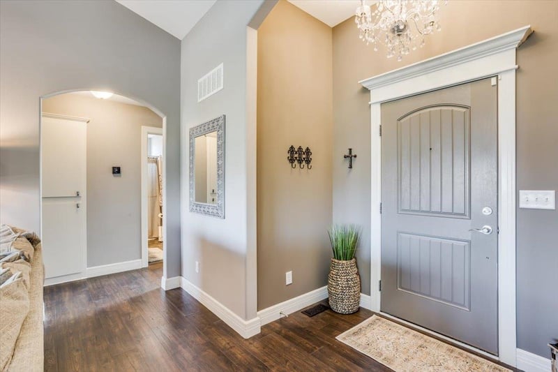 10610 W Greenfield Cir, Wichita, KS 67215