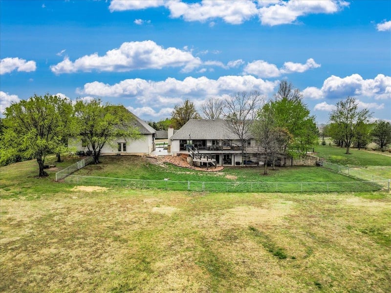 2310 Kitch Rd, Winfield, KS 67156