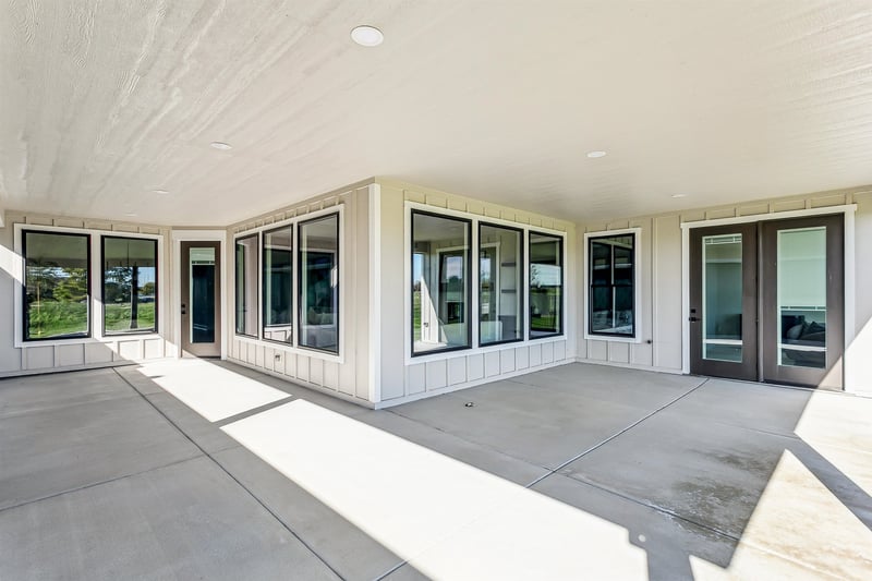 4550 Sandkey St, Wichita, KS 67204
