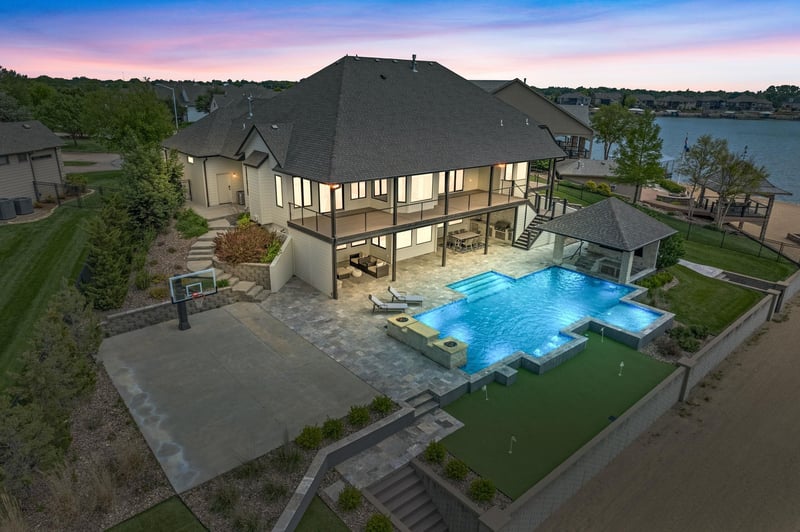 2645 N Bayside Ct, Wichita, KS 67205