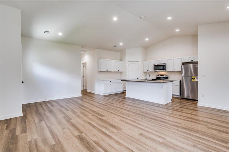 15217 Kristina St, Goddard, KS 67052