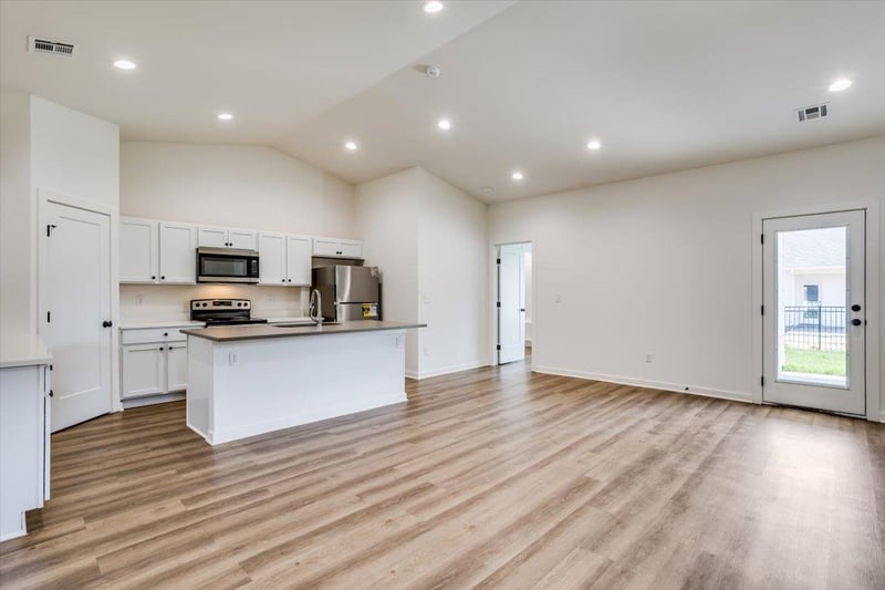 15217 Kristina St, Goddard, KS 67052