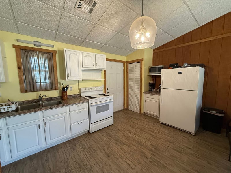 62 Emma Ln, Marquette, KS 67464