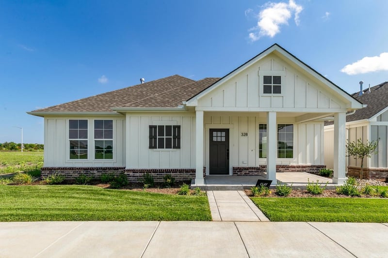 328 Pepper Tree Rd, Andover, KS 67002
