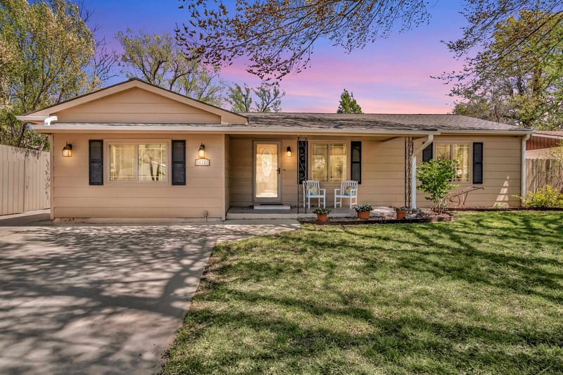 112 S Summit St, Goessel, KS 67053