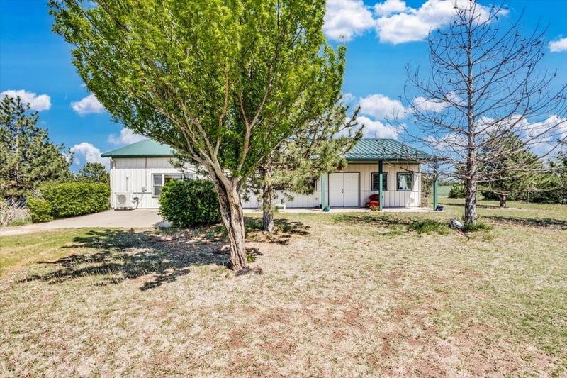 655 SE 80 Ave, Murdock, KS 67111