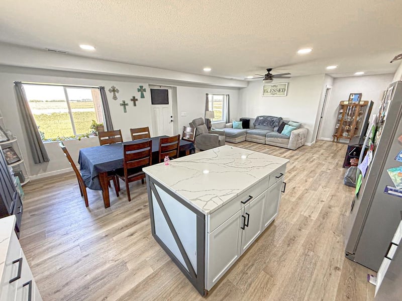 1381 N Broadway Rd, Peck, KS 67120