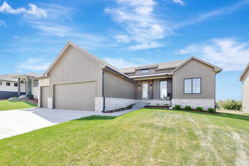 3239 Bedford St, Wichita, KS 67226