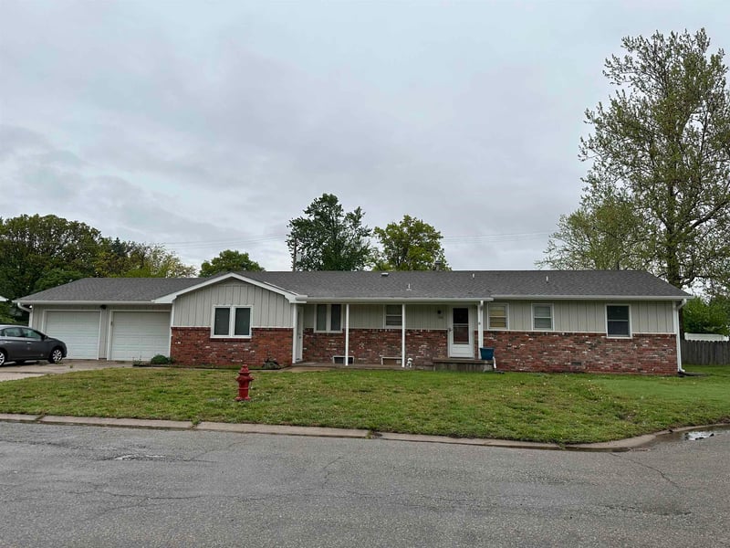 108 E Sedgwick Pl, Haven, KS 67543